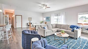 Apartment (2 Bedrooms) | Front of property