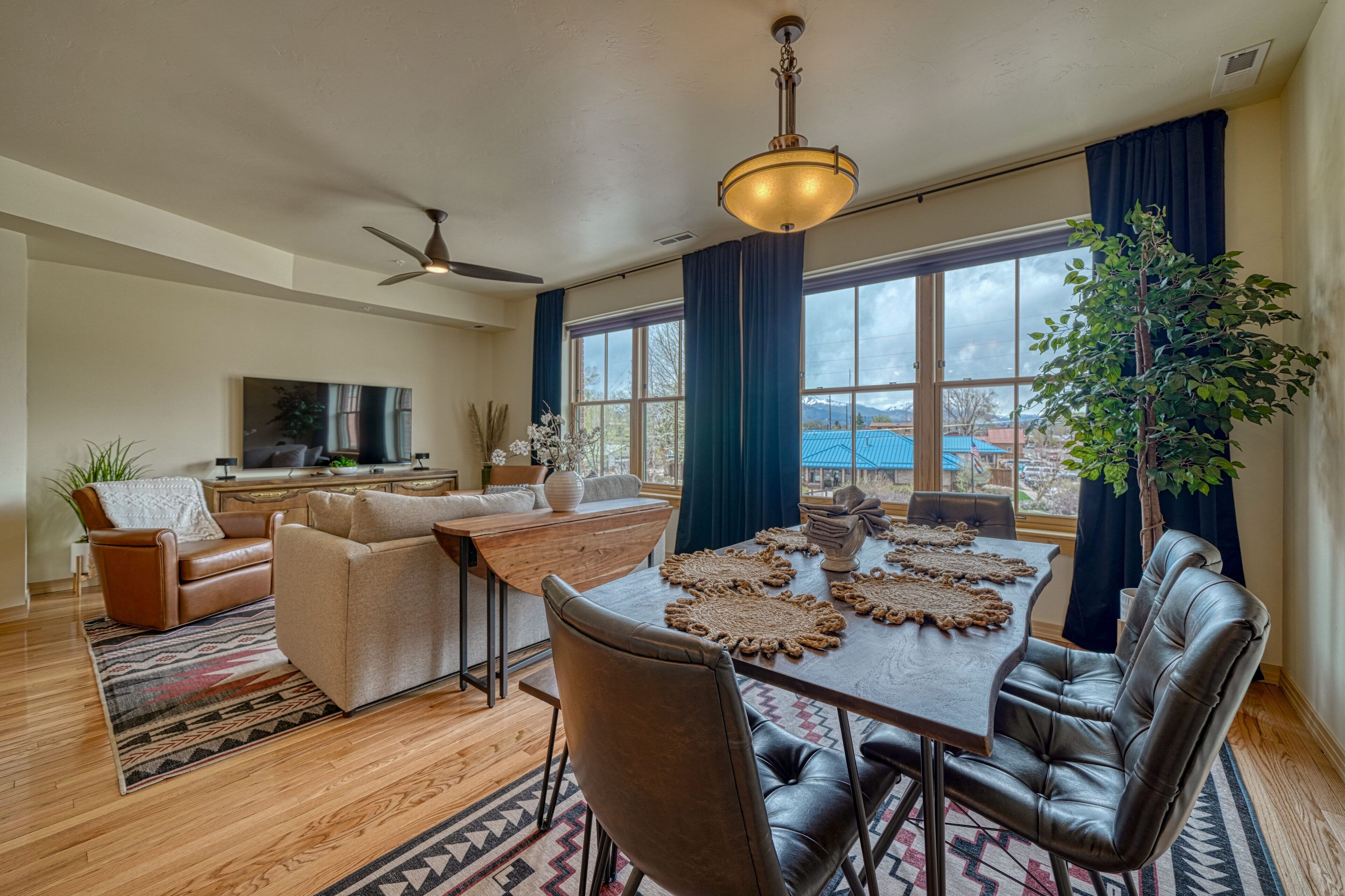 المنشأة من الداخل