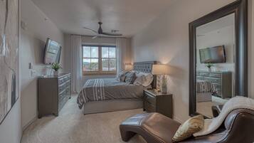 2 bedrooms, iron/ironing board, internet, bed sheets