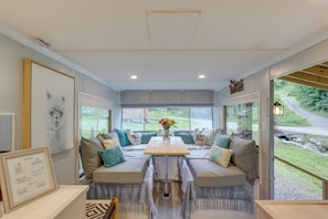 Interior - Unique Converted Trailer in Marshall: Pet Friendly (Marshall)