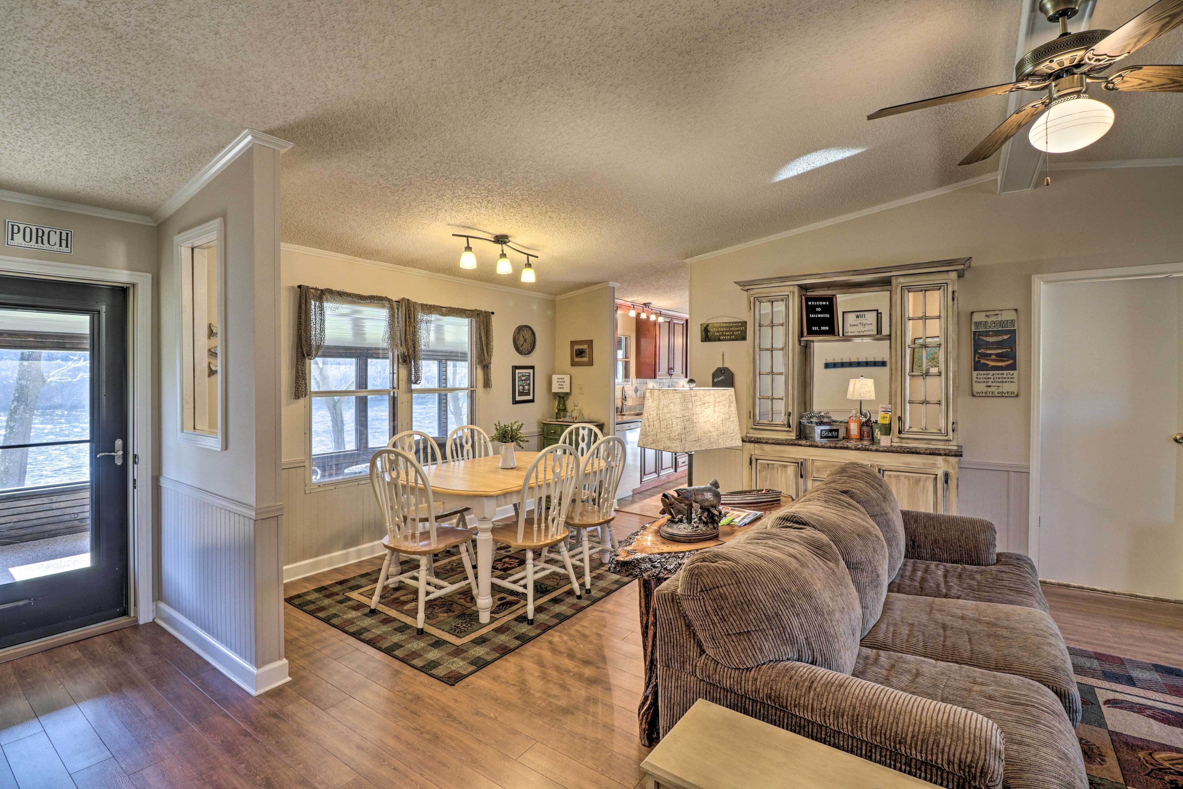 House (3 Bedrooms) | Interior