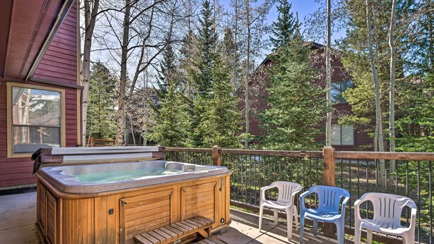 Interior - Cozy Mtn Condo: Walk to Quicksilver Lift & Dtwn! (Breckenridge)