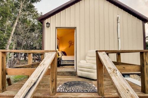 Lakehills Cabin With Fire Pit, Near Medina Lake!