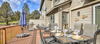 Idyllic Redmond Townhome w/ Furnished Deck!