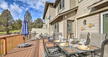 Idyllic Redmond Townhome w/ Furnished Deck!