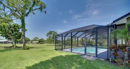 Lakewood Park Retreat on Fairway - 4 Mi to Beach!