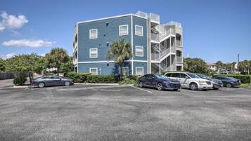 Apartment (0 Bedroom) | Interior