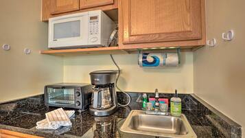 Apartment (0 Bedroom) | Interior