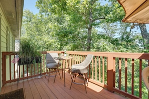 Apartment (2 Bedrooms) | Interior - Relax Poolside! Condo 2 Mi to Silver Dollar City (Branson West)