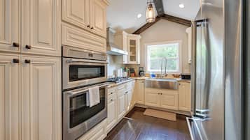 Rumah (4 Bedrooms) | Interior