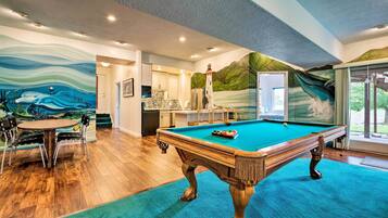 Apartment (2 Bedrooms) | Front of property