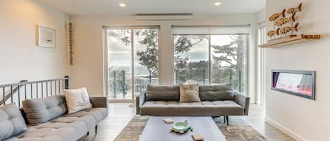 Apartment (2 Bedrooms) | Front of property