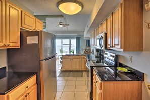 Apartment (2 Bedrooms) | Interior - Resort-style Condo With Lake-view Balcony! (Put-in-Bay)