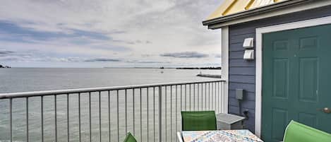 Apartment (2 Bedrooms) | Front of property
