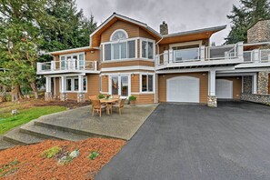 Apartment (2 Bedrooms) | Front of property
