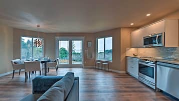 Apartment (2 Bedrooms) | Bahagian dalam