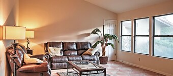 Borrego Springs Golfer's Paradise w/ Private Pool!