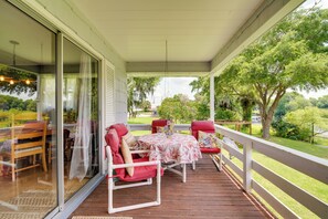 Apartment (2 Bedrooms) | Interior - Docks + Balcony: Peaceful River Abode in Dunnellon (Dunnellon)