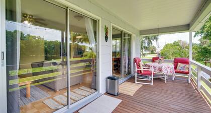 Docks + Balcony: Peaceful River Abode in Dunnellon