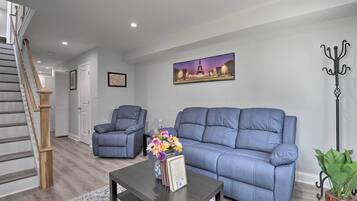 House (2 Bedrooms) | Front of property