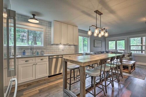 Sauna, Deck & Fire Pit: Breckenridge Townhouse!