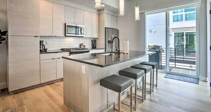 Trendy Denver Townhome - Walk to Mile High Stadium