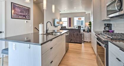 Trendy Denver Townhome - Walk to Mile High Stadium