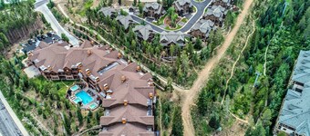 Pool & Hot Tub Access: Breck Condo w/ Mtn Views