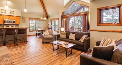 Walk to Shuttle, Lift & Main St! Breck Ski Base