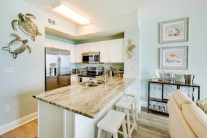 Apartment (1 Bedroom) | Interior - Beachfront PCB Condo w/ Ocean View & Pool Access! (Panama City Beach)