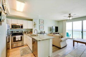 Apartment (1 Bedroom) | Interior - Beachfront PCB Condo w/ Ocean View & Pool Access! (Panama City Beach)
