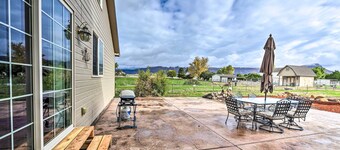 The Vineyard Country Farm Home at Grand Valley