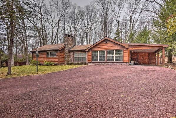 House (3 Bedrooms) | Front of property