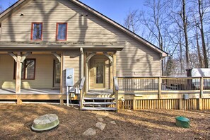 Interior - Spacious Wintergreen Resort Home w/ Hot Tub! (Nellysford)