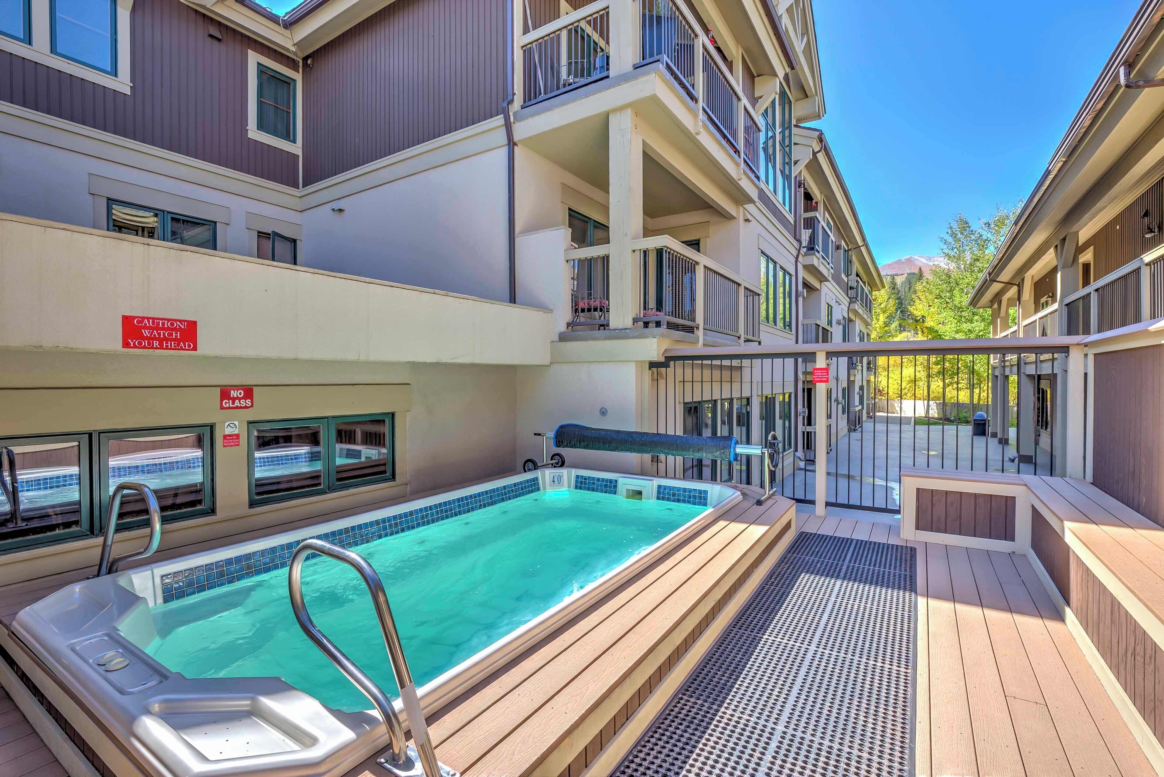 Apartment (0 Bedroom) | Interior