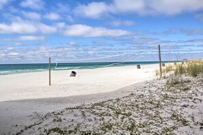 Apartment (0 Bedroom) | Interior - Panama City Beach Studio w/ Pool & Beach Access (Panama City Beach)