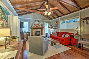 Interior - Redwoods Cabin w/ Hot Tub: Walk to Russian River! (Guerneville)