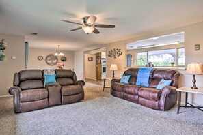 House (3 Bedrooms) | Interior