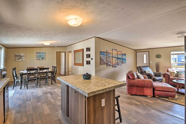 House (3 Bedrooms) | Interior - Quaint Port O'connor Home - 3 Mi to Beach! (Port O Connor)