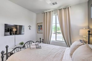 House (2 Bedrooms) | Interior - Resort Pool & Hot Tub: 55+ Indio Desert Oasis (Indio)