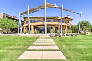 House (2 Bedrooms) | Interior - Resort Pool & Hot Tub: 55+ Indio Desert Oasis (Indio)