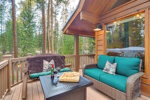 House (4 Bedrooms) | Interior - 2 Mi to Rocky Mountain Nat'l Park: Cabin w/ Views (Grand Lake)