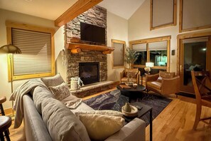 House (3 Bedrooms) | Interior - Updated & Spacious Lodge in Heart of Estes Park! (Estes Park)