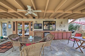 House (3 Bedrooms) | Interior - Indio Escape w/ Fire Pit & Resort Amenities! (Indio)