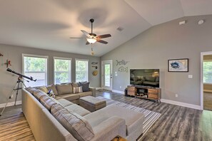 House (3 Bedrooms) | Interior - Nature Lover's Paradise: Hike, Bike & Fish! (Panacea)