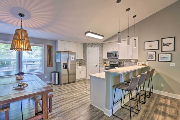 House (3 Bedrooms) | Interior - Nature Lover's Paradise: Hike, Bike & Fish! (Panacea)