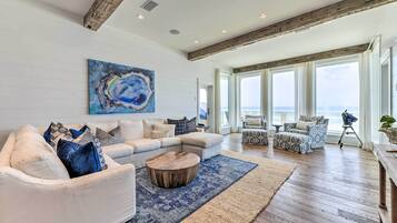 House (4 Bedrooms) | Front of property