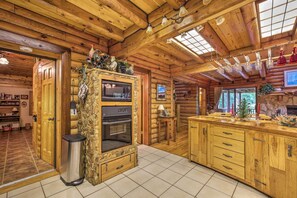 House (1 Bedroom) | Interior