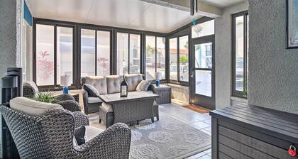 Elegant FL Condo w/ Pool: Walk to Madeira Beach!