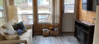 Comfy Cozy Cedar All-Season House Cabin